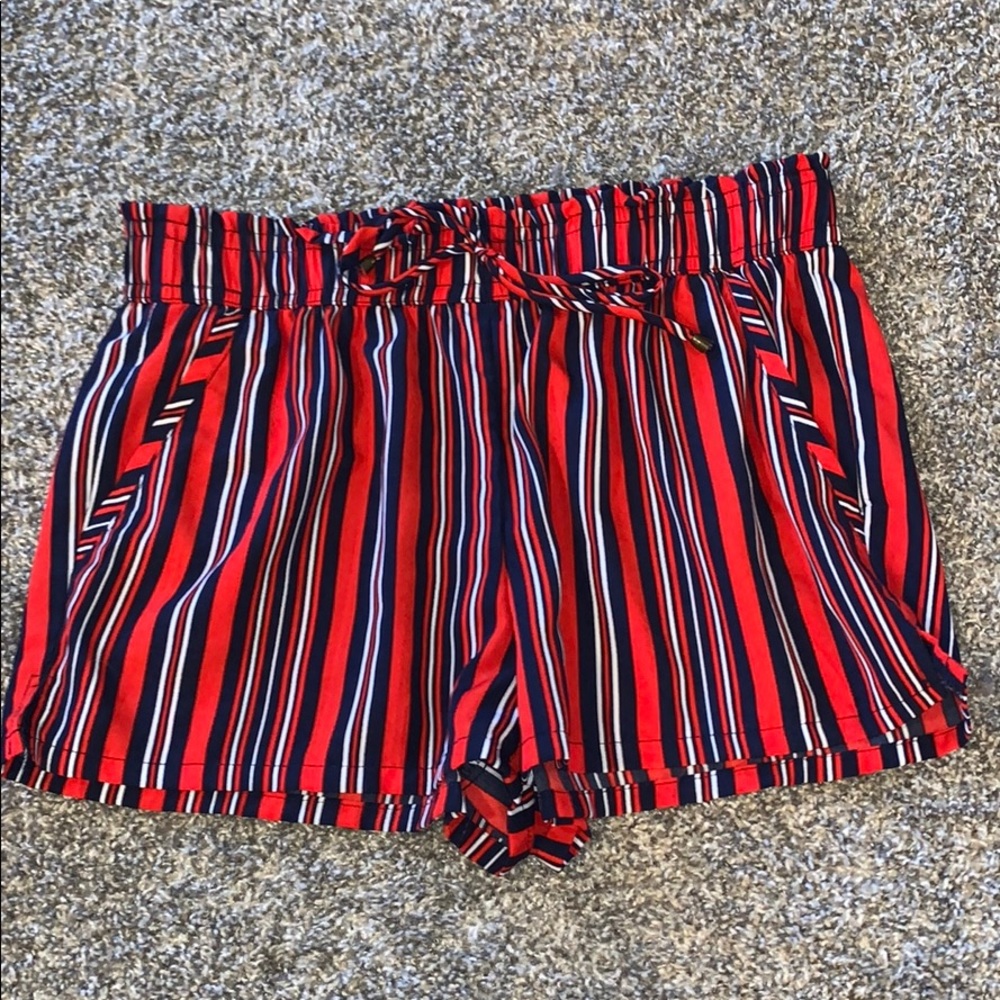 Vibrant dress shorts